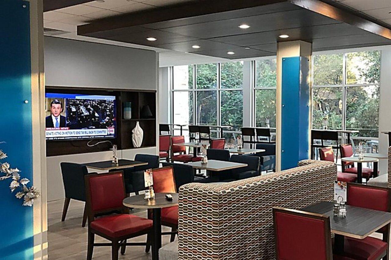 Holiday Inn Express & Suites Pineville-Alexandria Area Exterior foto