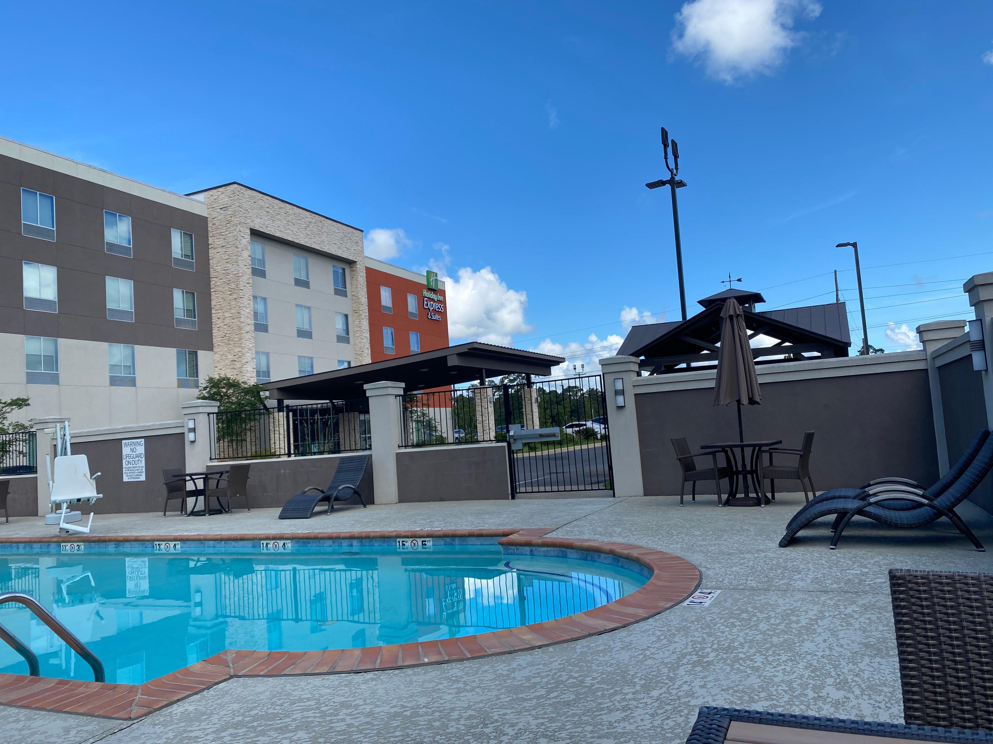 Holiday Inn Express & Suites Pineville-Alexandria Area Exterior foto
