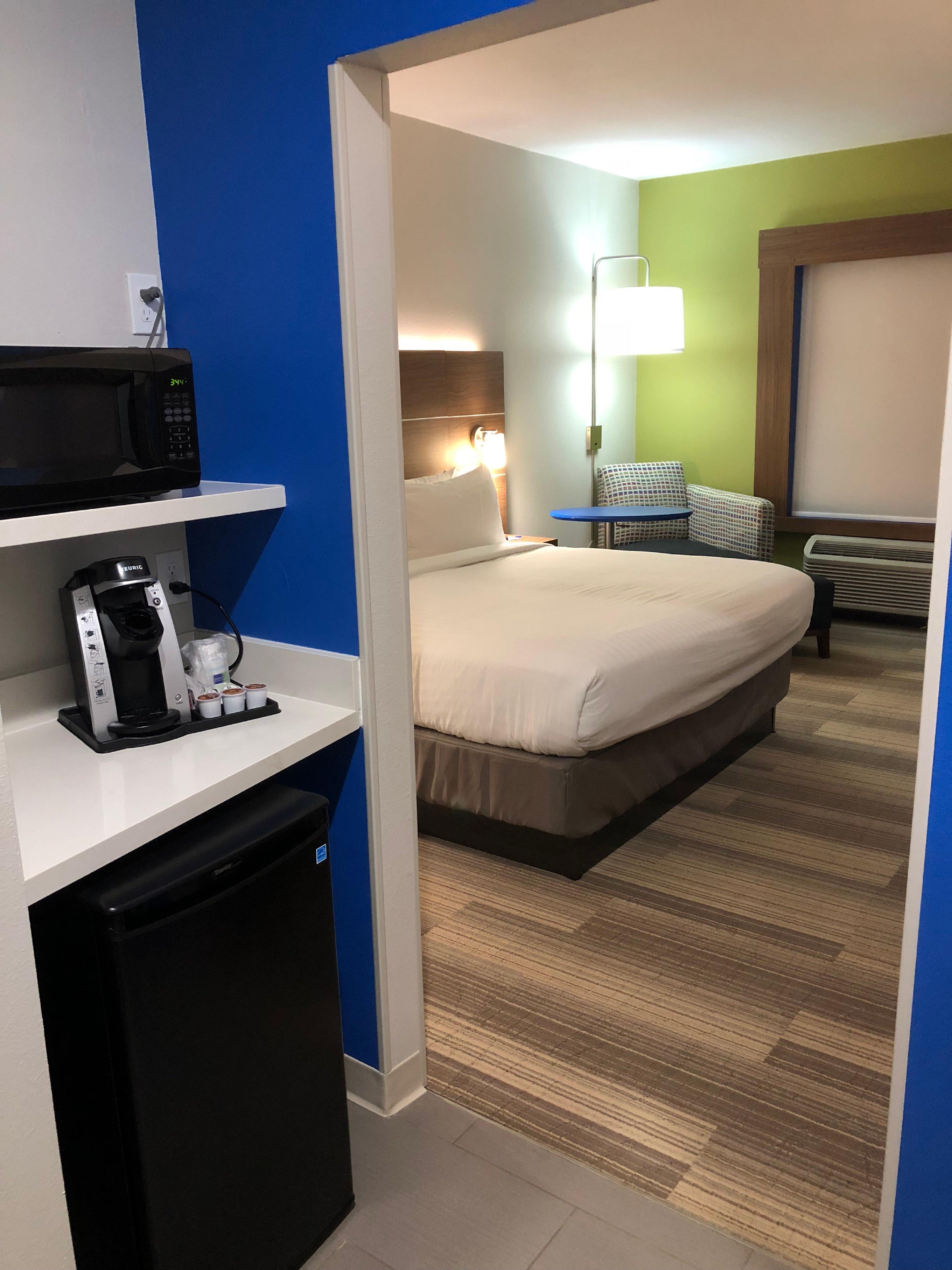 Holiday Inn Express & Suites Pineville-Alexandria Area Exterior foto